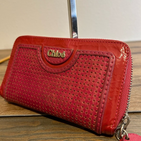 Chloe Zippy Wallet - Picture 2 of 14
